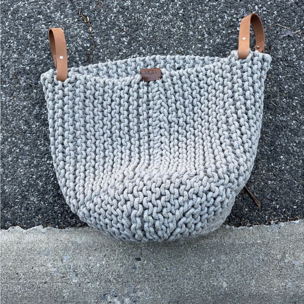 UGG Gray Knit Basket